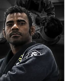 Professor Peterson de kimono